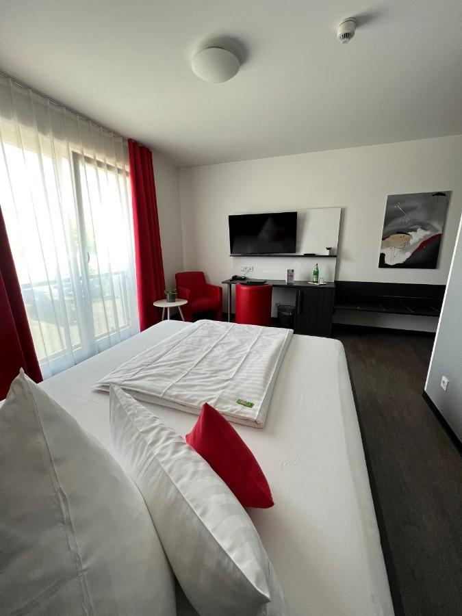 Large Single Room
