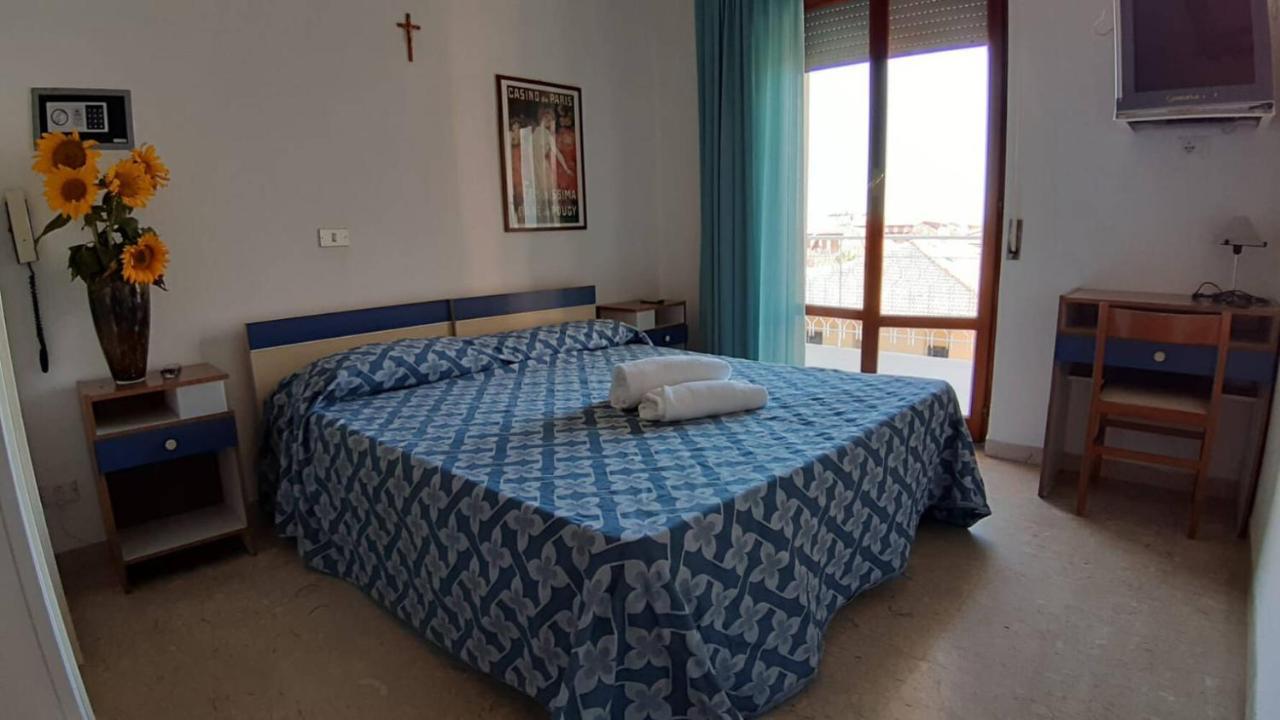 Economy Double or Twin Room