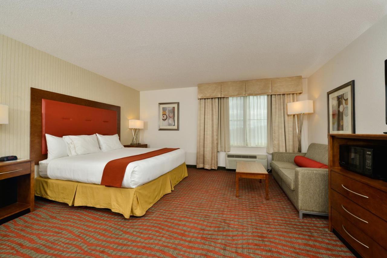 Standard King Room with Sofa Bed