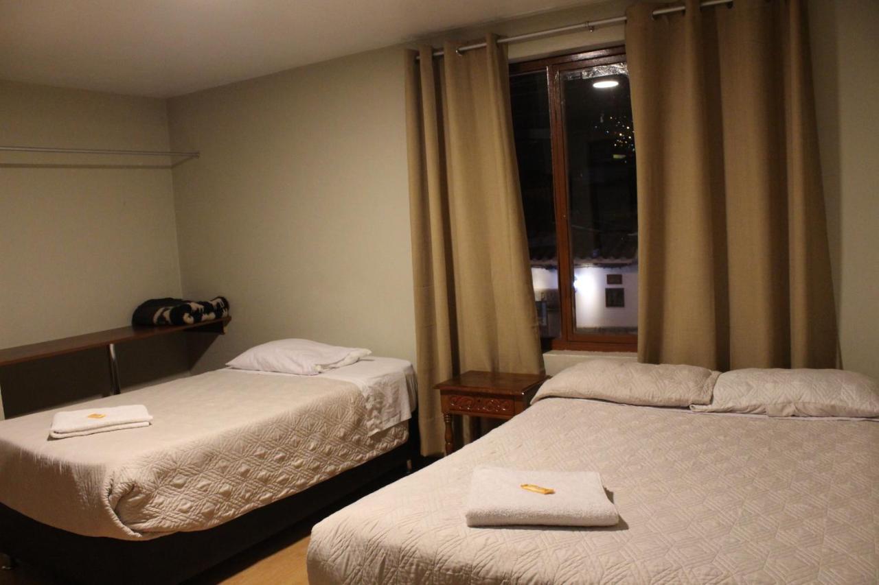 Twin Room,1235959129:JPEG