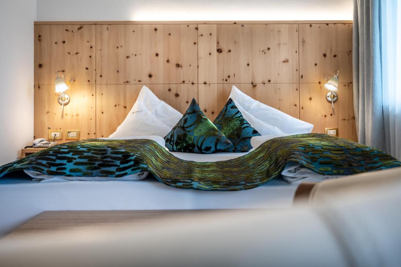 Double or Twin Room Mountain View