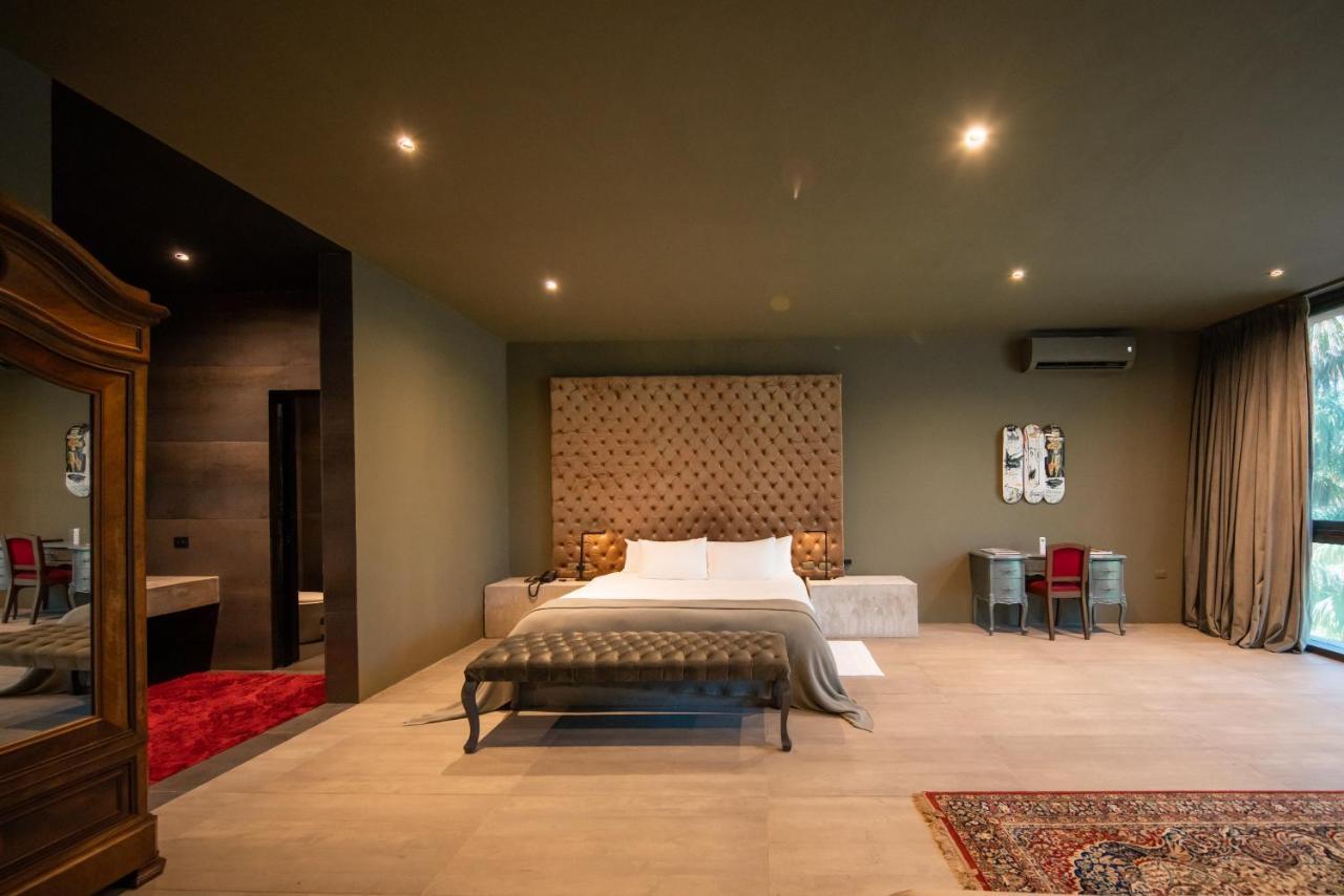 Townhouse Labyrinth Suite