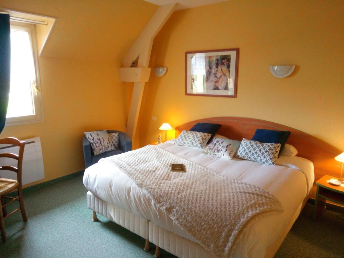 Chambre Double ou Lits Jumeaux avec Salle de Bains Privative