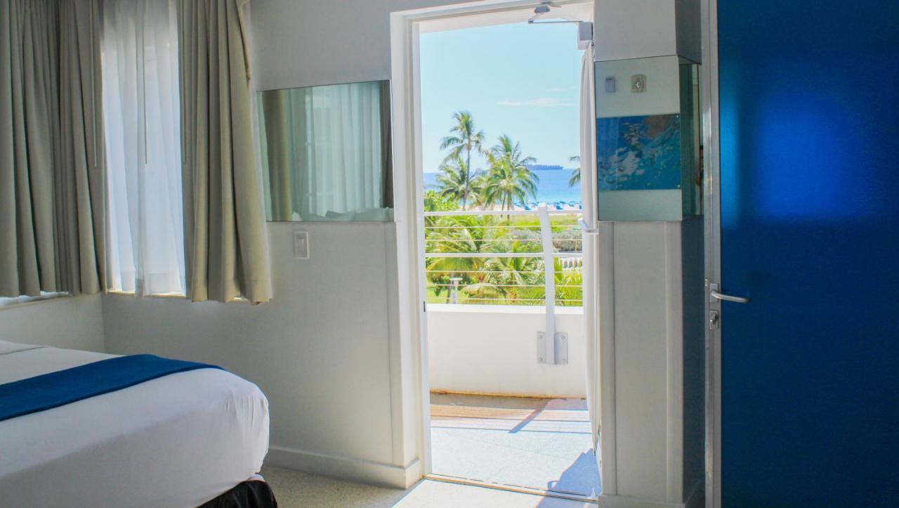 Oceanfront Balcony – 1 King Bed,1279420075:JPEG