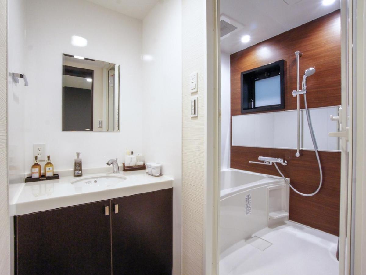 Standard Twin Room - Non-Smoking