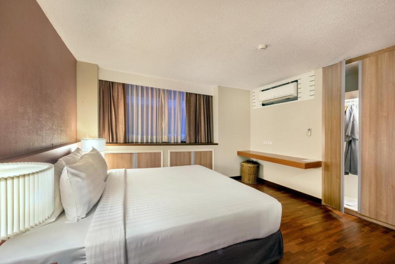 Two-Bedroom Apartment,1237907446:JPEG