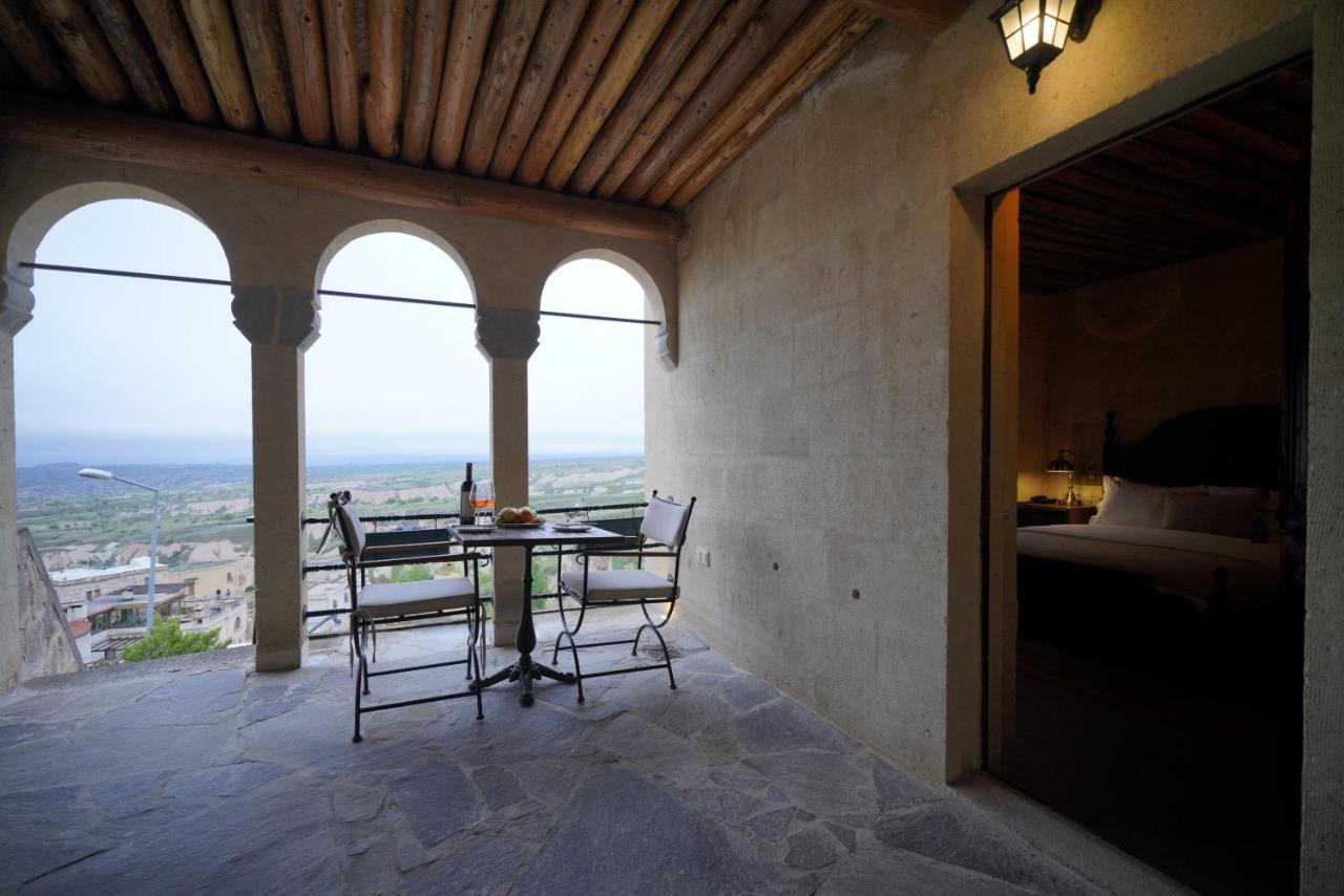 Double Room Mountain View