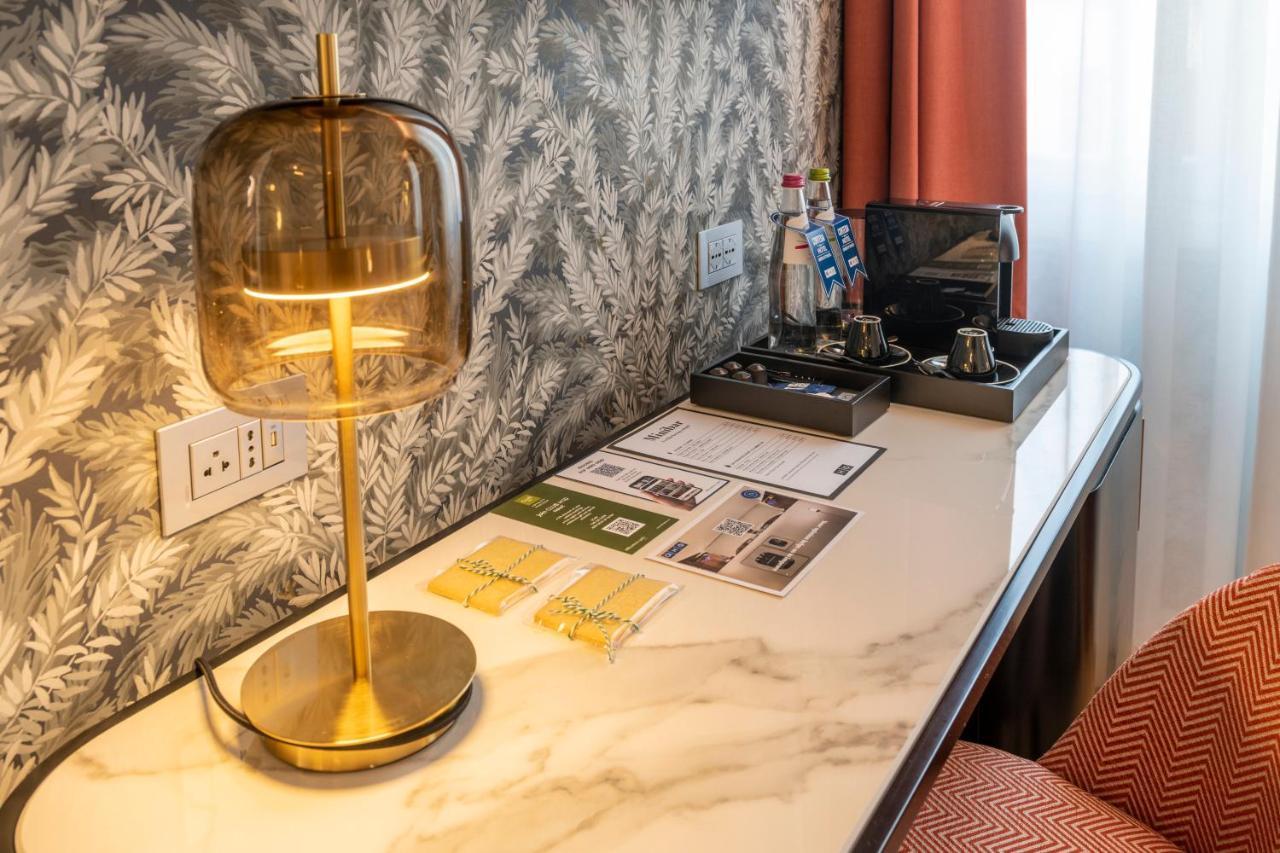 Superior Queen Room with View,1238922046:JPEG