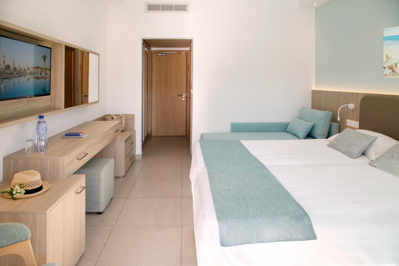 Double or Twin Room Pool Access