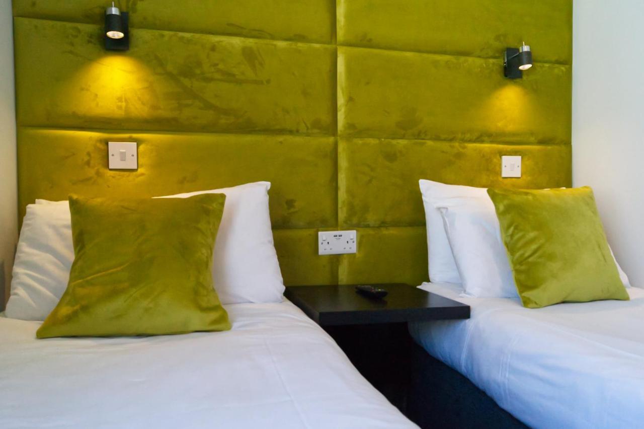 Quarto Deluxe com 2 Camas de Solteiro