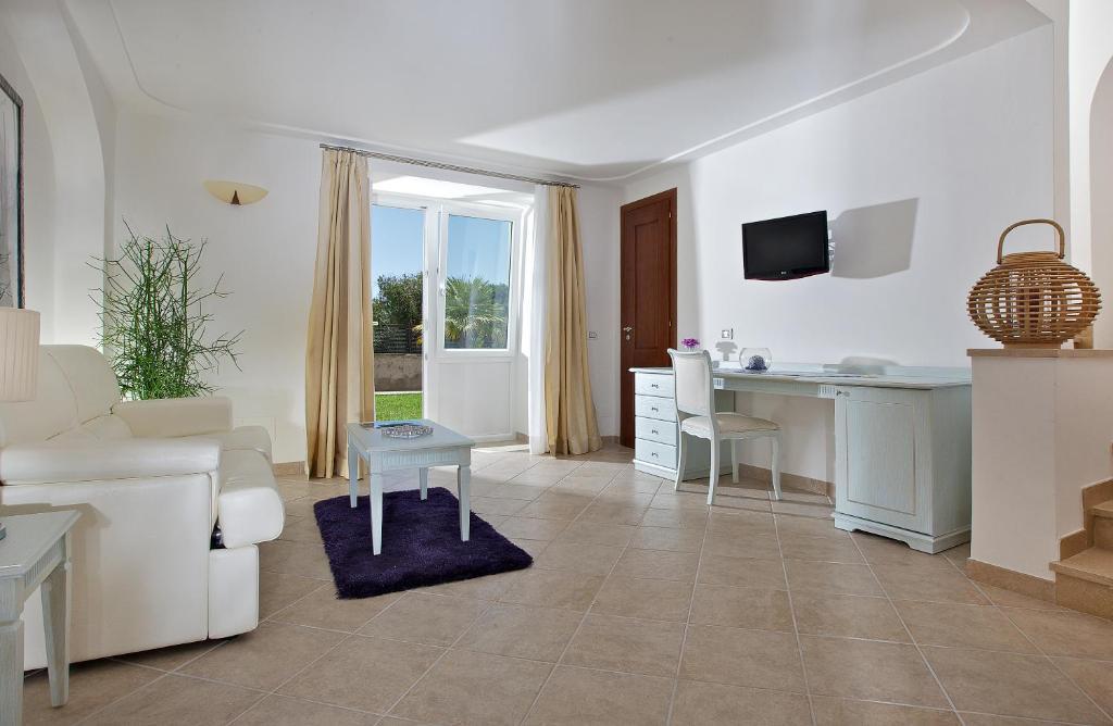 One-Bedroom Apartment with Partial Sea View