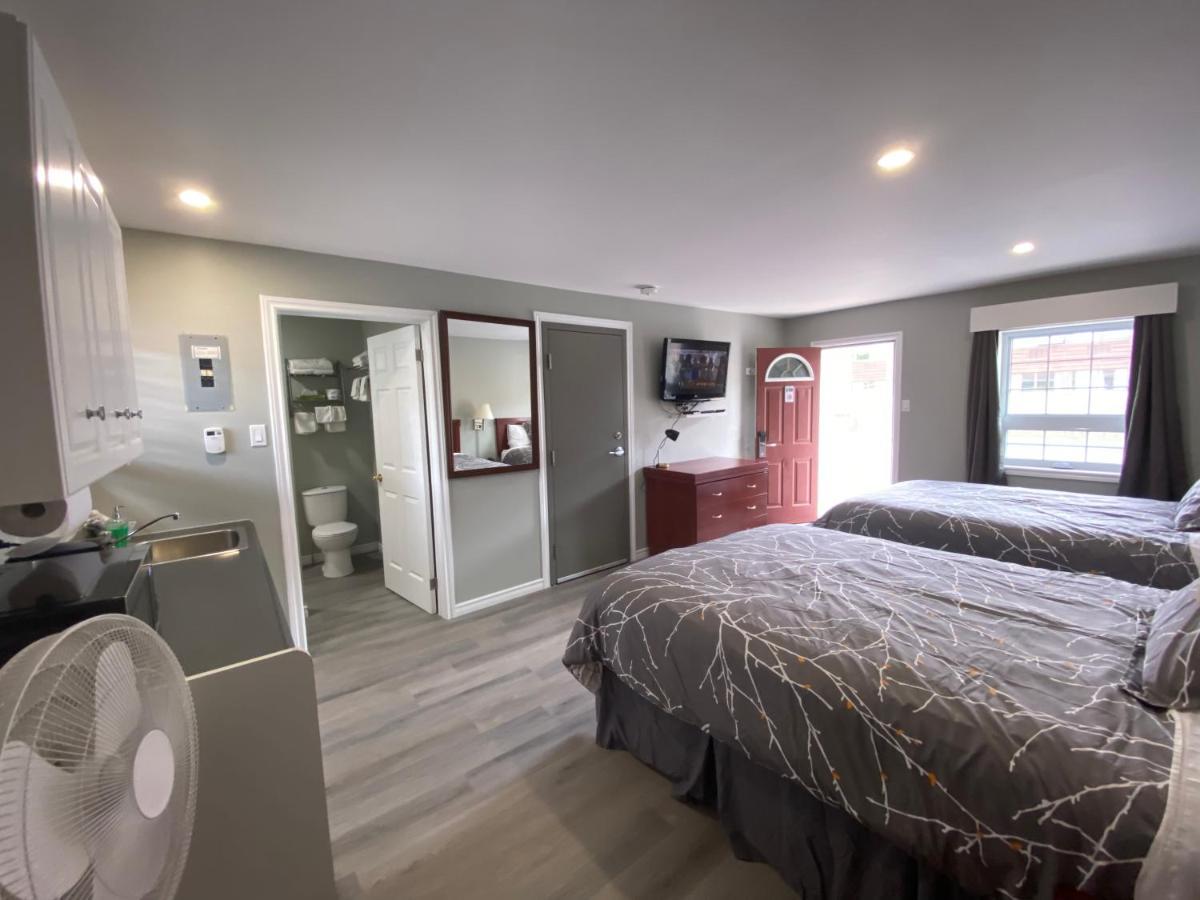 Standard Queen Room with Two Queen Beds