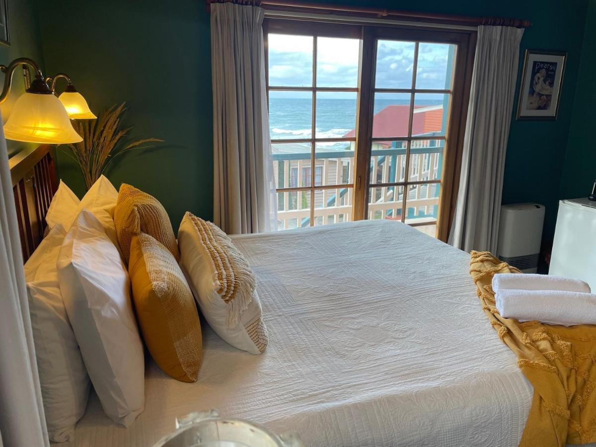 Beach View King Suite with Spa & Balcony