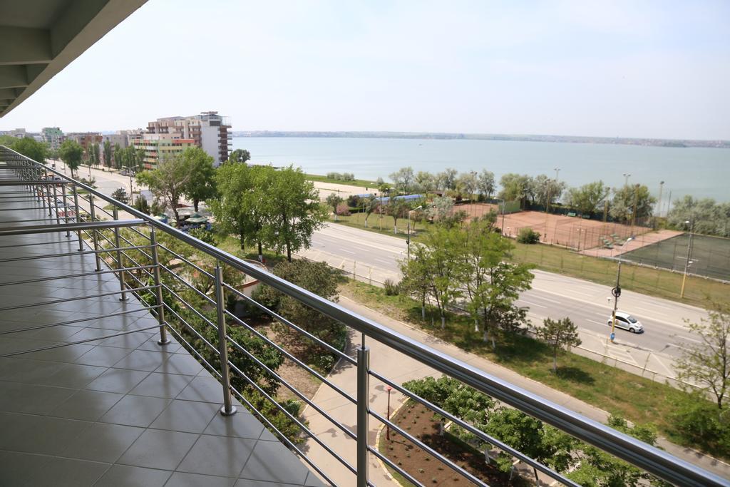 Double Room with Lake View