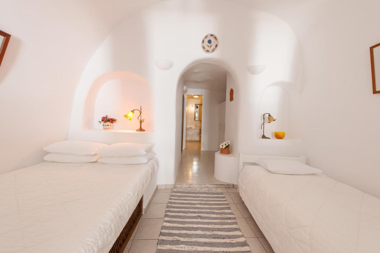 Two-Bedroom Family Cave Villa with Caldera View (5 Adults),1588148101:JPEG