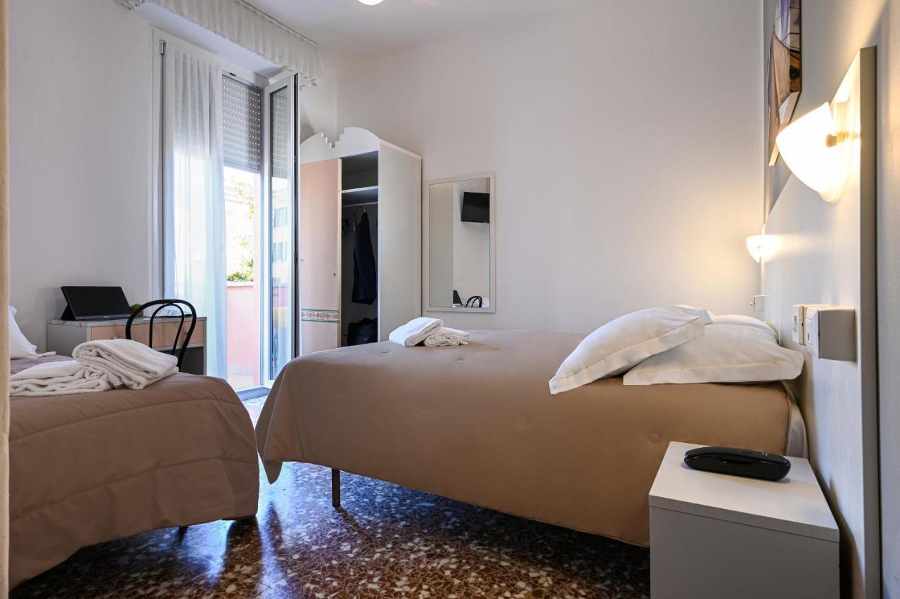 Quadruple Room,1244708776:JPEG