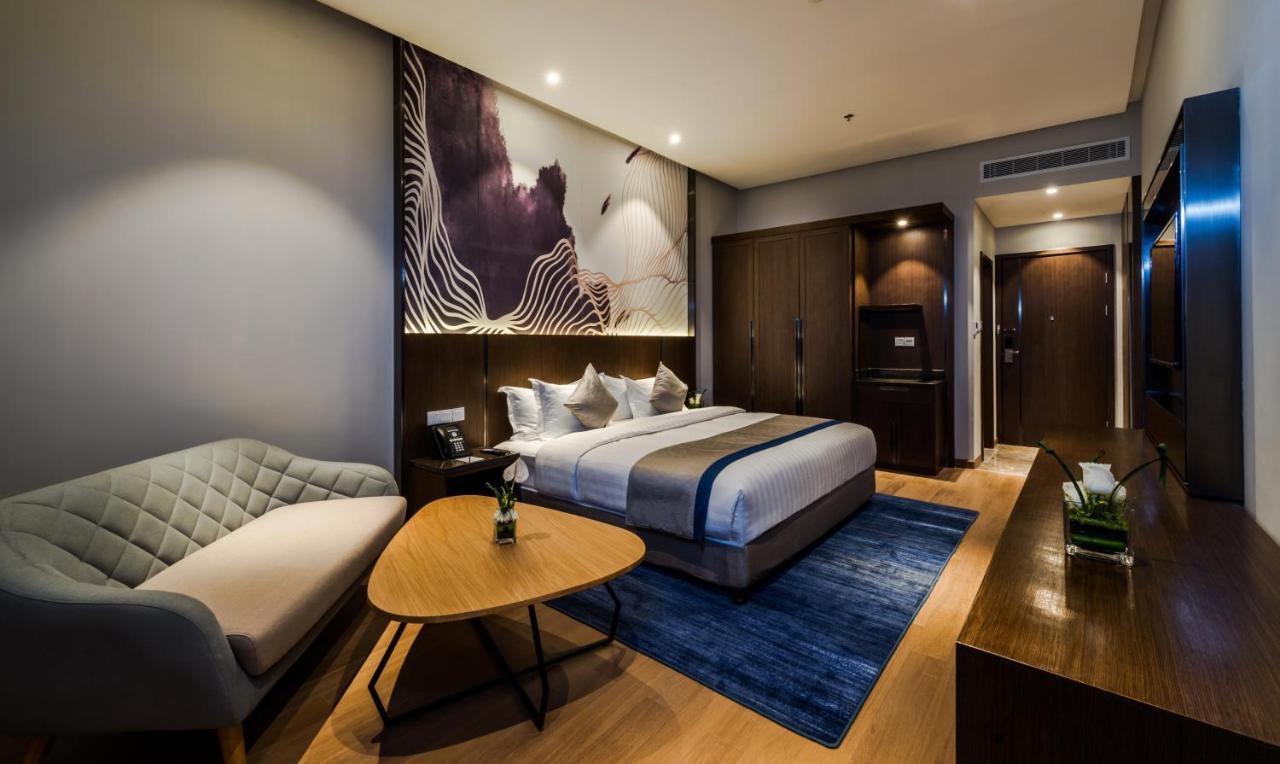 Deluxe King Room,1552819333:JPEG