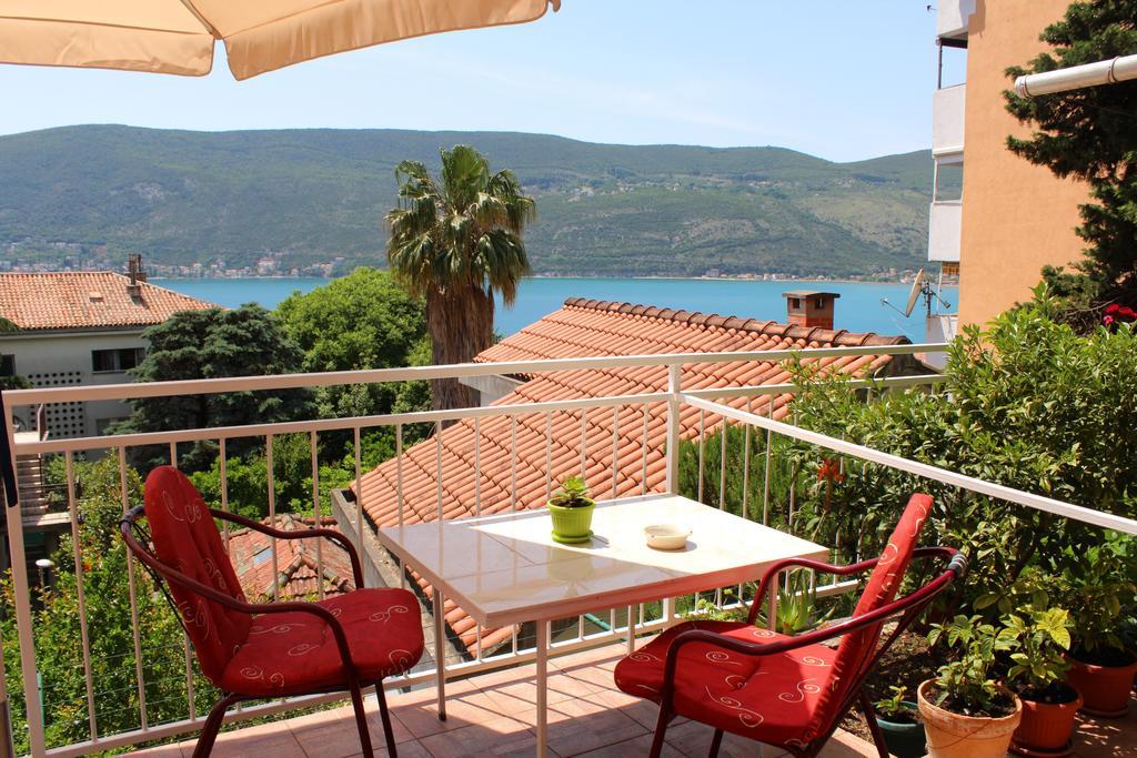 Studio with Sea View (2 Adults)
