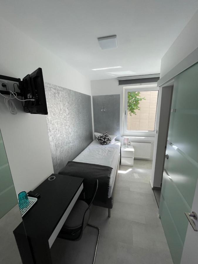 Single Room,1245025054:JPEG
