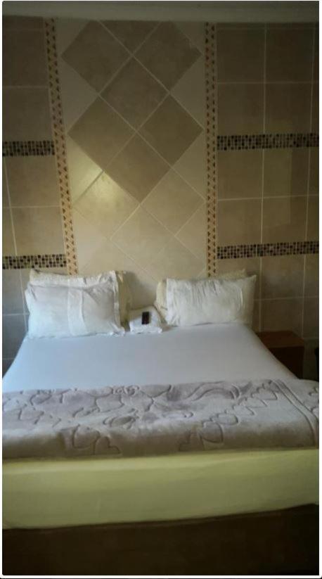 Economy Suite
