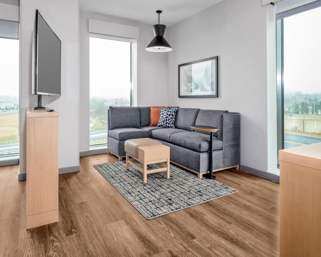 King Room with Sofa Bed and Accessible Tub - Disability Access