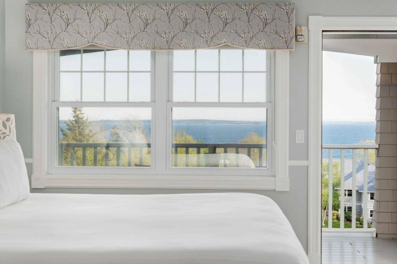 King Room with Balcony