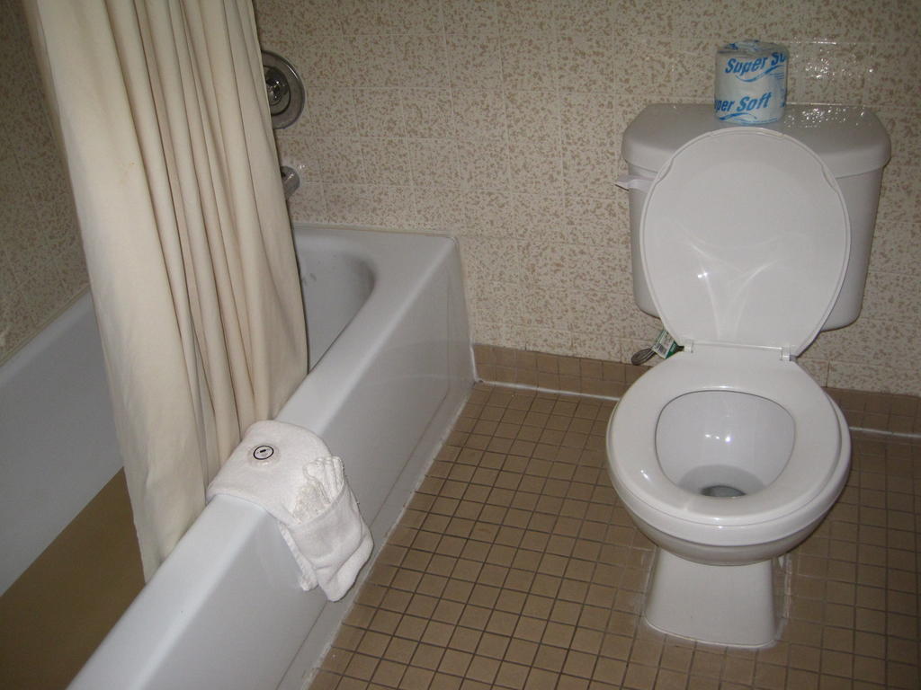 Quarto Duplo Deluxe (2 Adultos + 1 Criança)