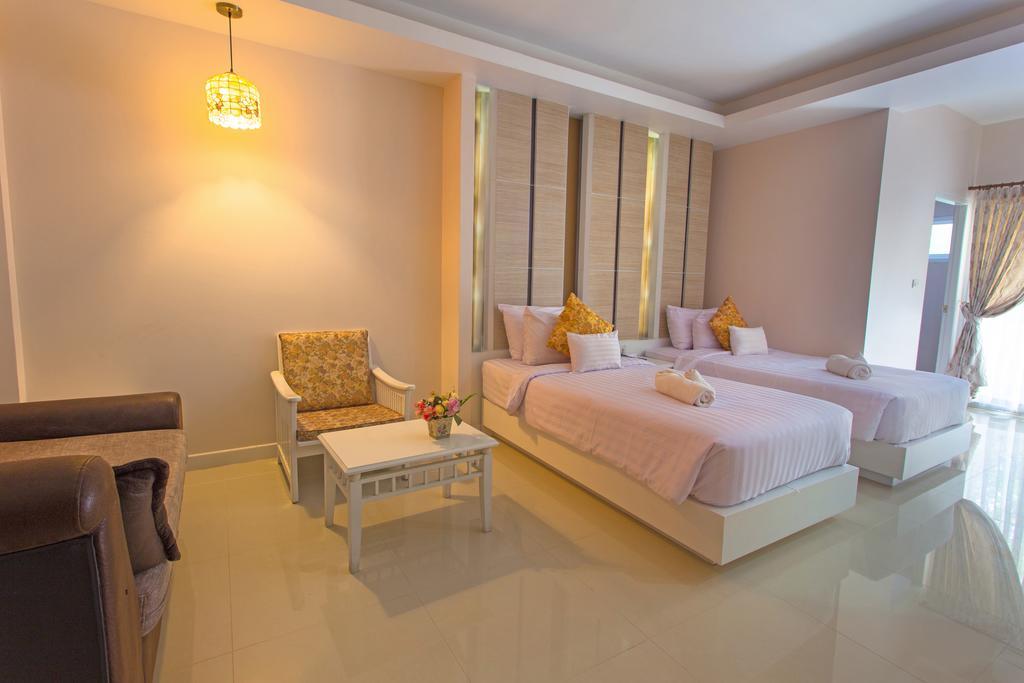 Boutique Room