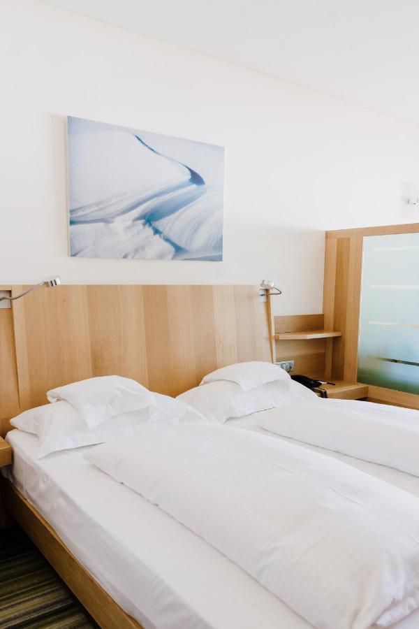 Double Room Mountain View