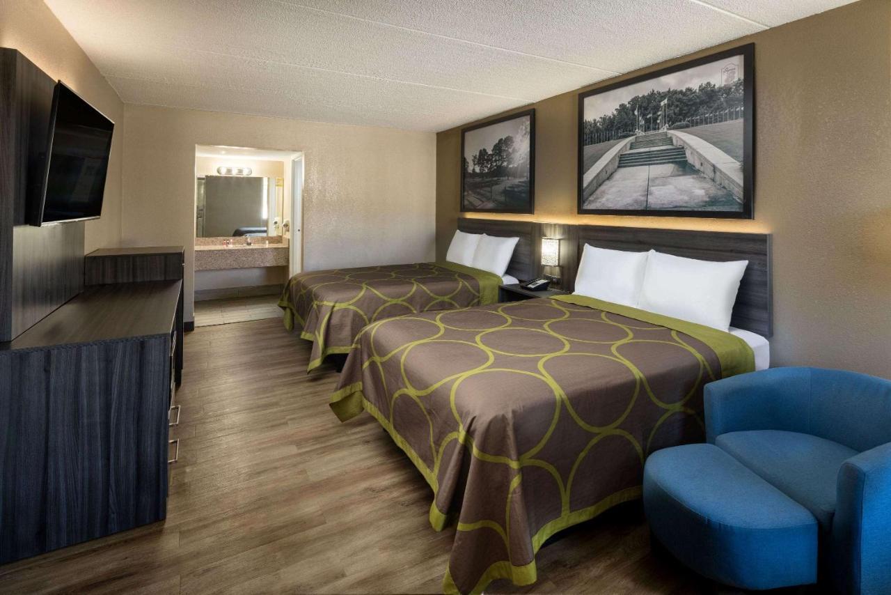 Double Room with Two Double Beds - Non-Smoking