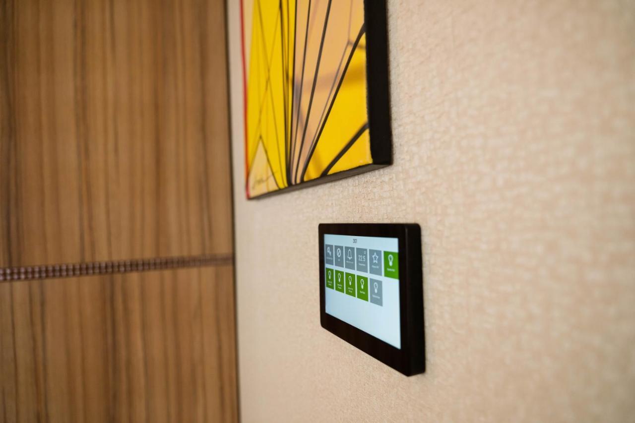 Queen Room - Mobility Access/Non-Smoking