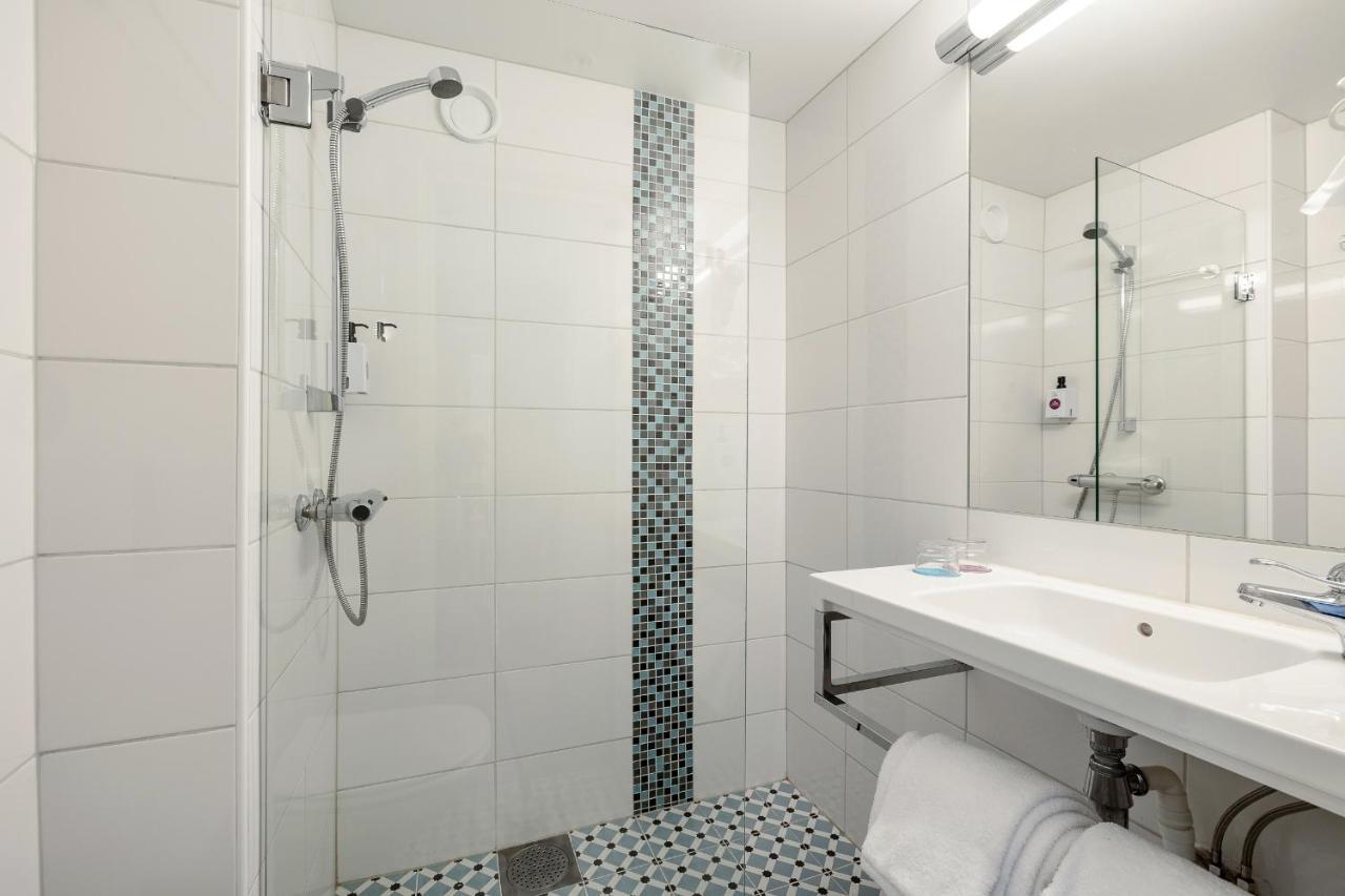 Standard Double Room,1247557630:JPEG