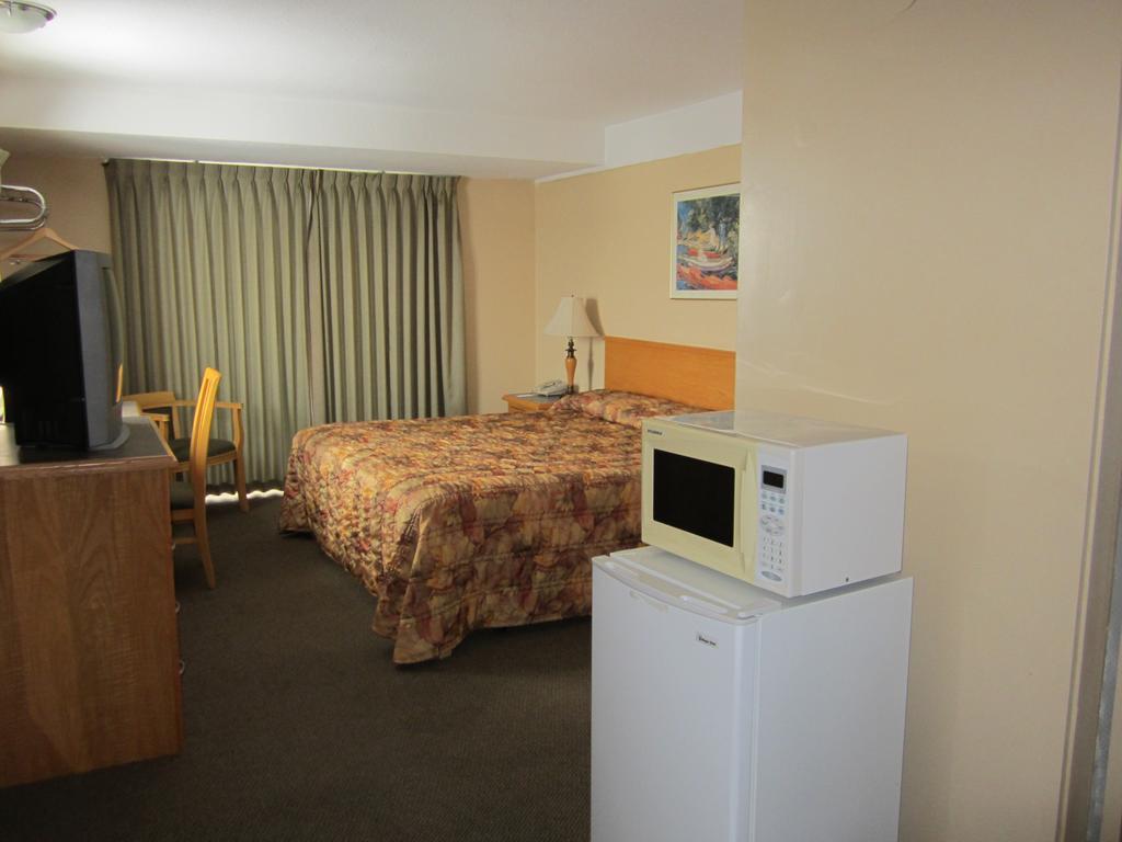 Standard King Room