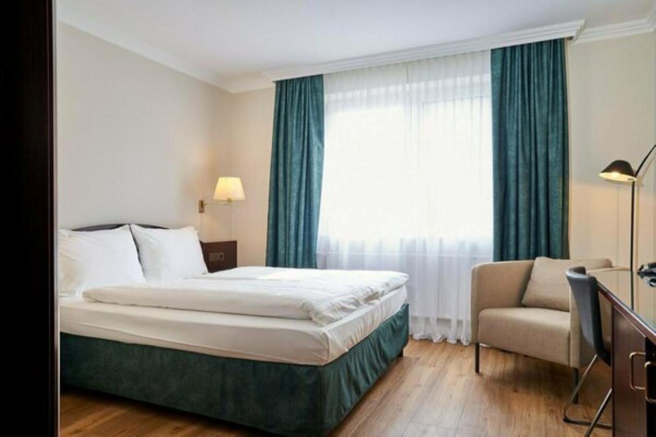 Familienzimmer (2 Erwachsene + 2 Kinder)