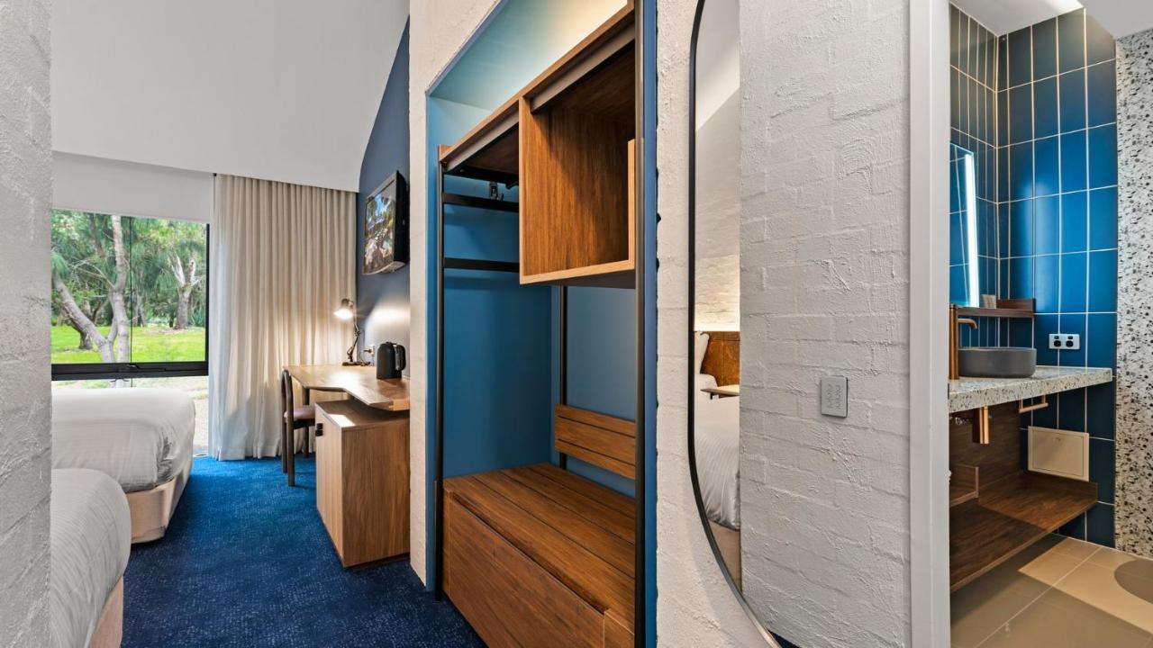 Guest Room Twin