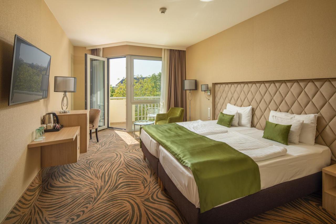 Classic Double Room with Balcony