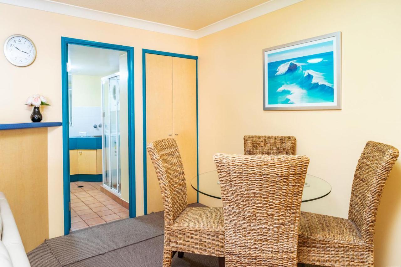 One-Bedroom Apartment,1252808092:JPEG