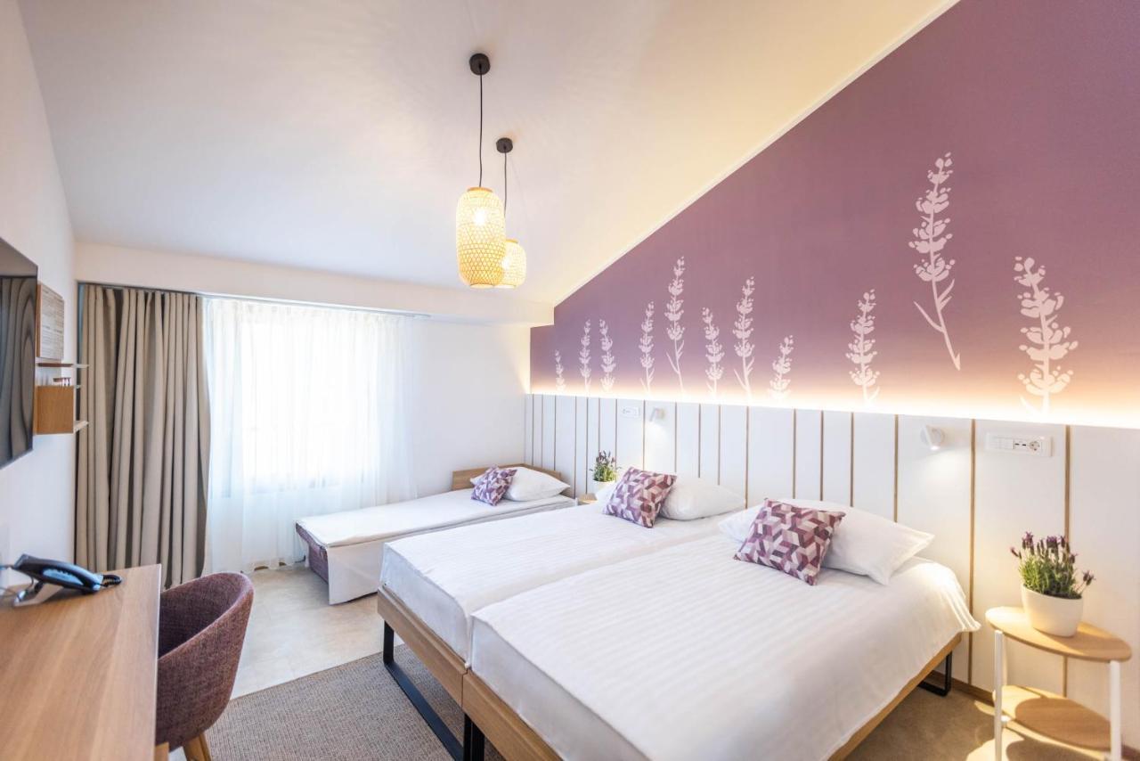 Doppelzimmer mit Zustellbett