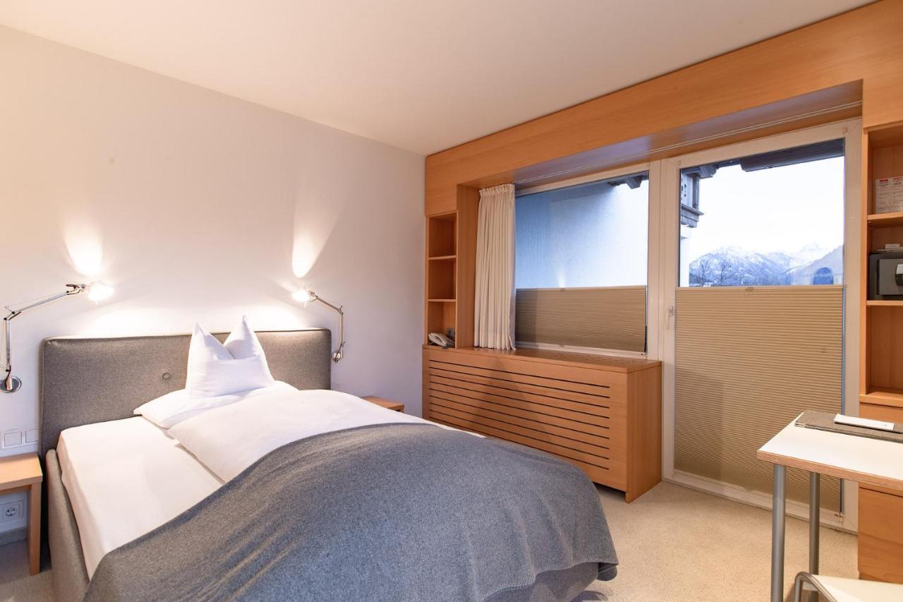 Zimmer mit Queensize-Bett