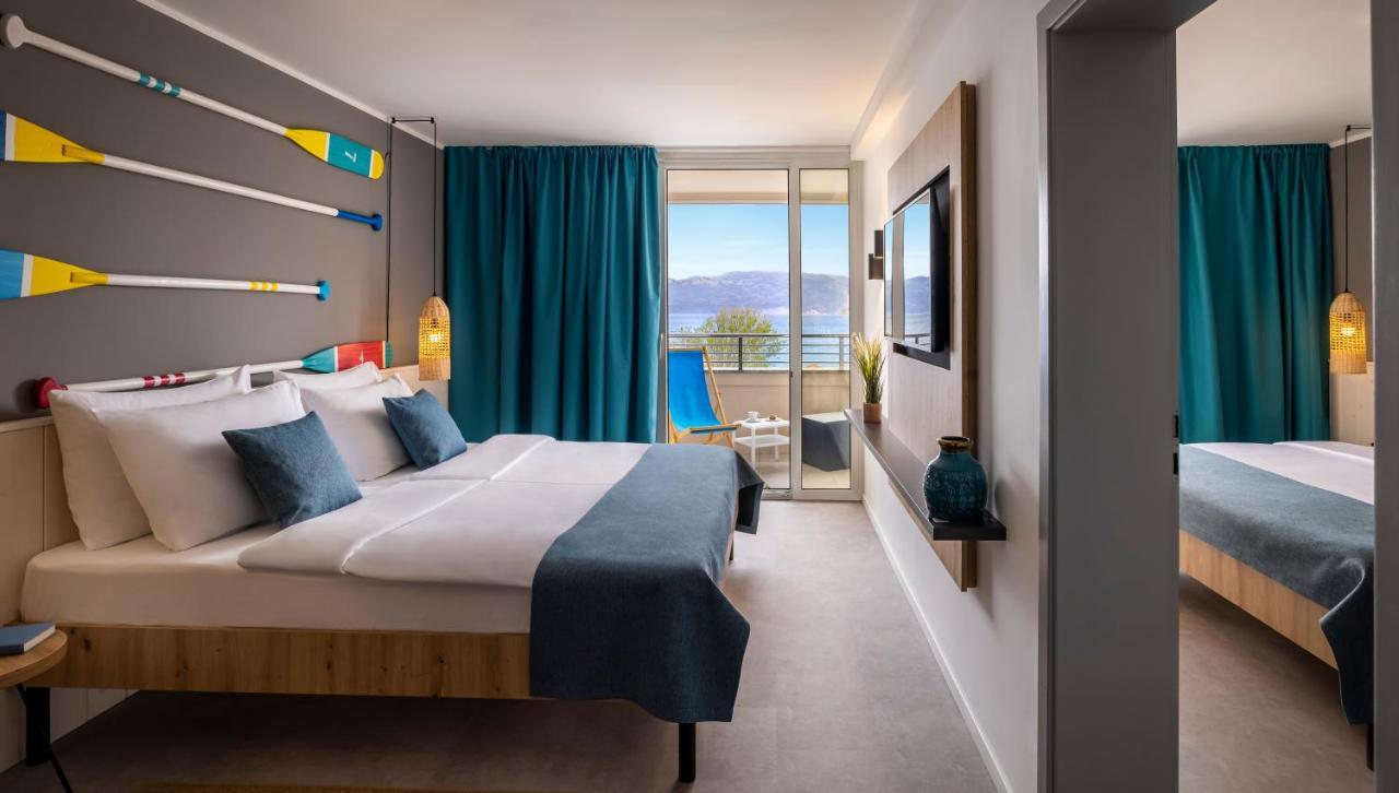 Room 22 Seaview,1589126487:JPEG