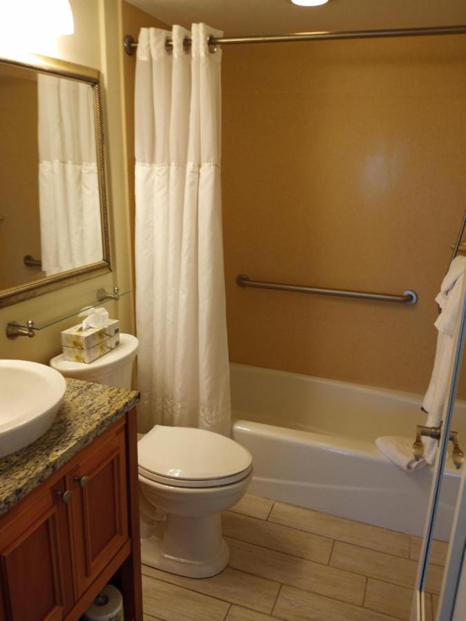 Two-Bedroom Suite
