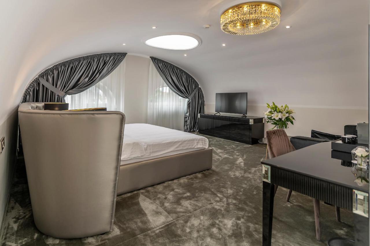 Junior Suite,1251905233:JPEG