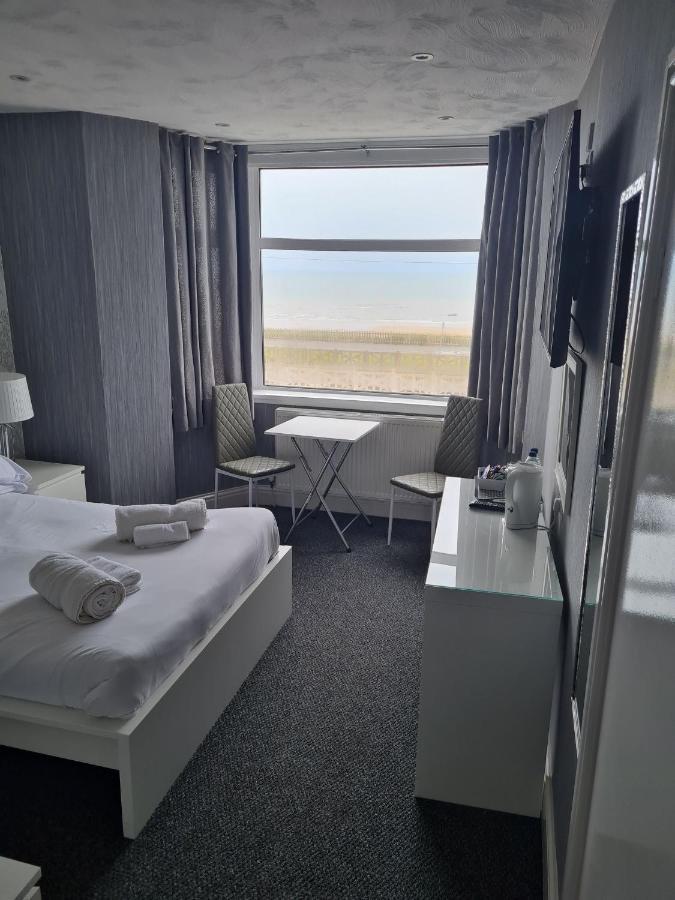 Quarto Duplo Superior com Vista do Mar