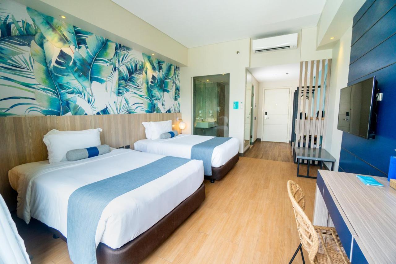 Standard Room (Wall View)