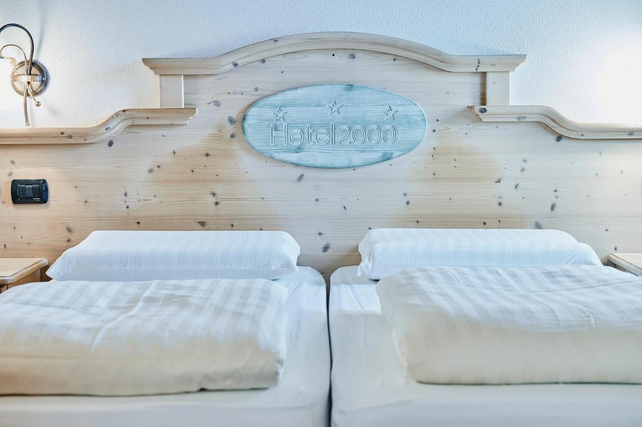 Doppel- oder Zweibettzimmer