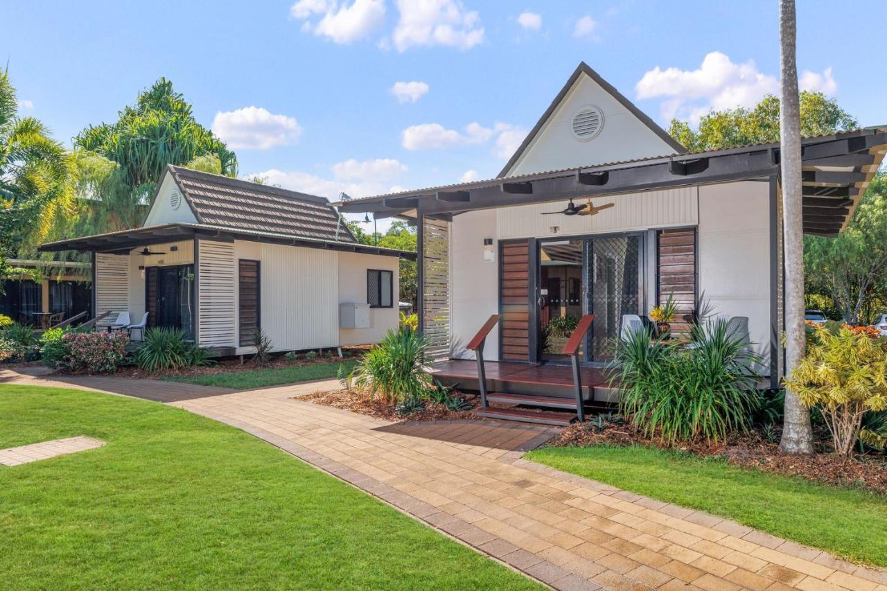 Deluxe Queen Bungalow Pet-friendly rooms available upon request,1253329855:JPEG