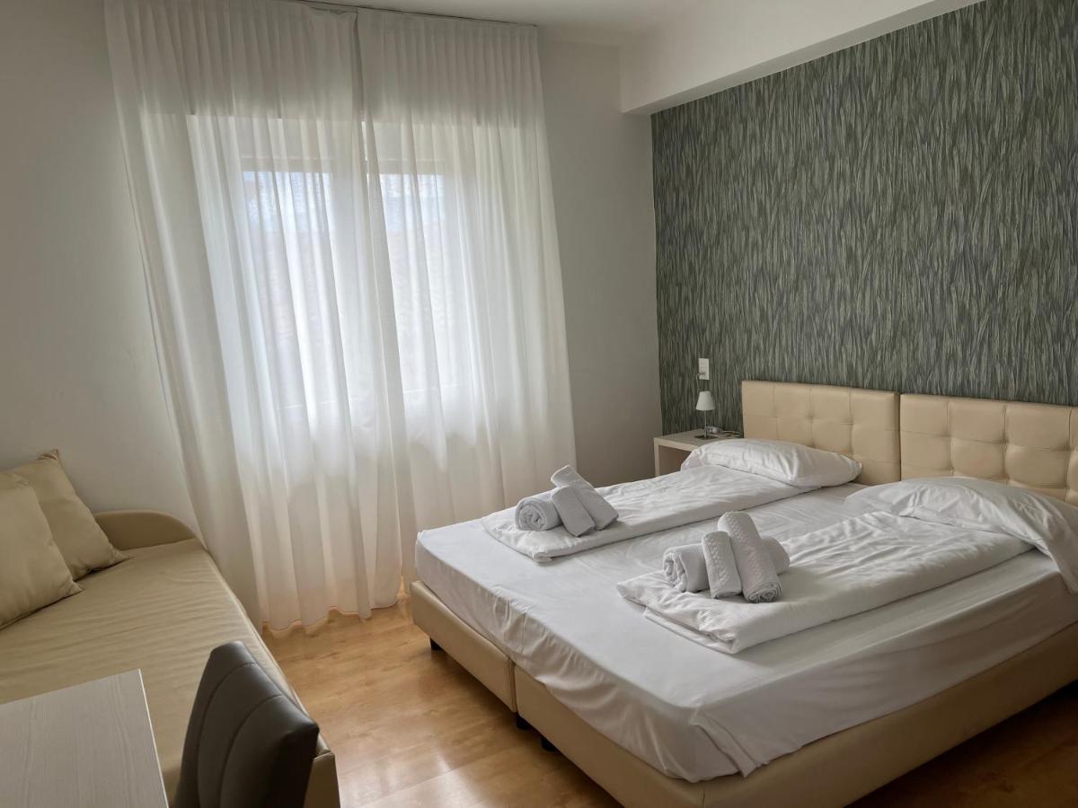 Classic Dreibettzimmer