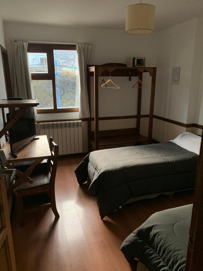 Twin Room,1597555368:JPEG