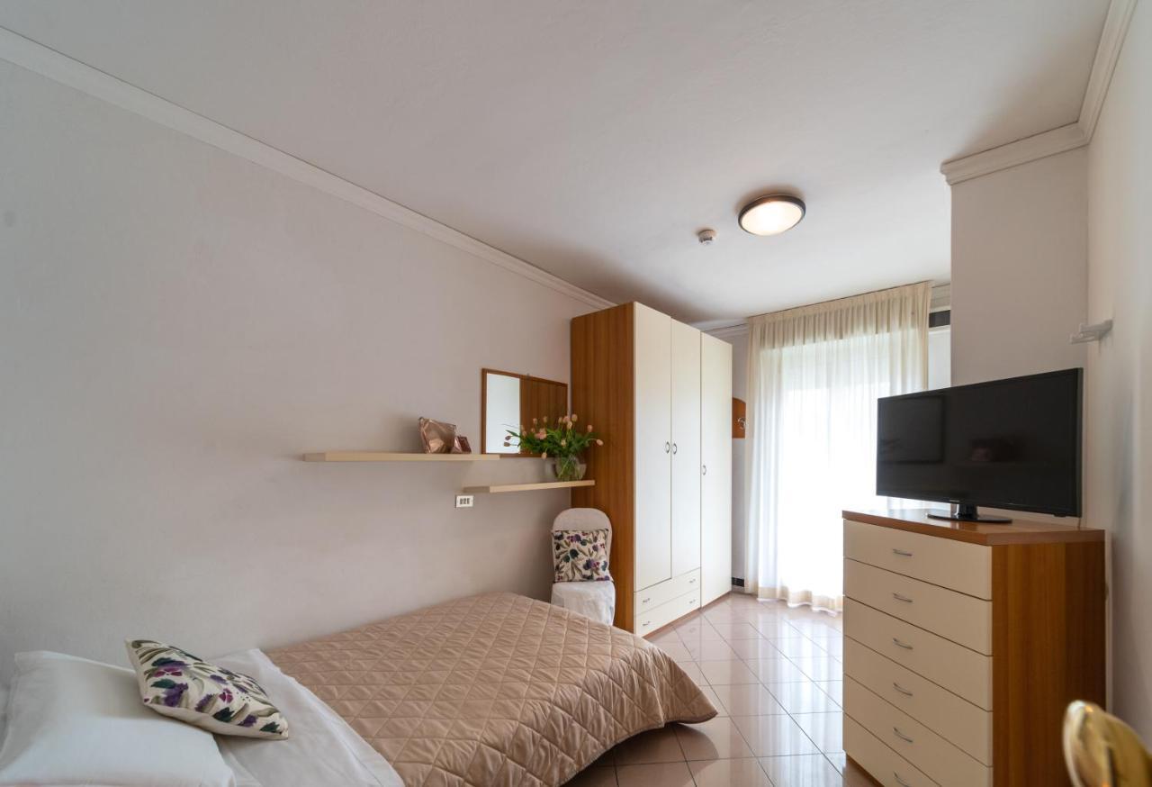 Single Room,1257729010:JPEG