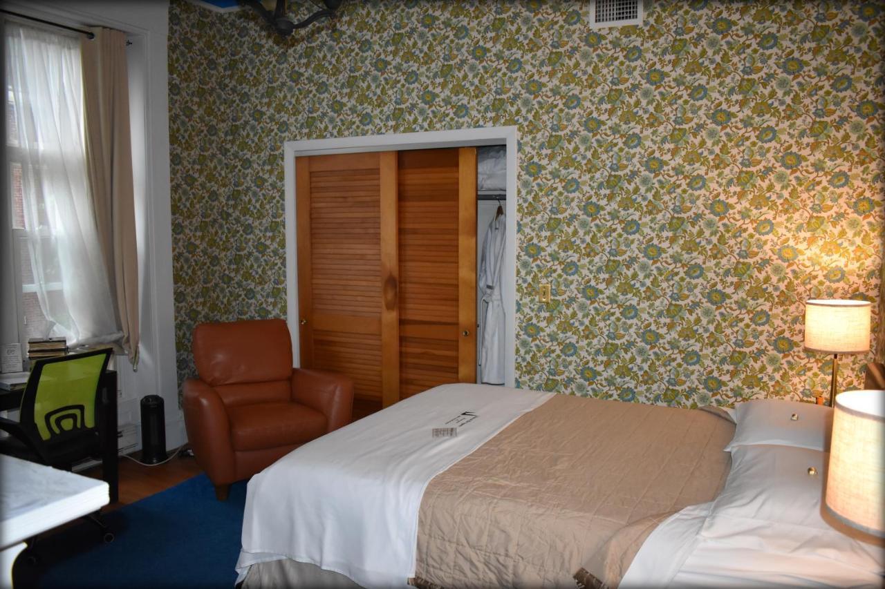 Queen Suite